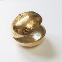 Commissioned gold, silver & diamond clementine pot