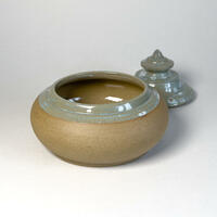 Jar, stoneware, 6 inch diameter