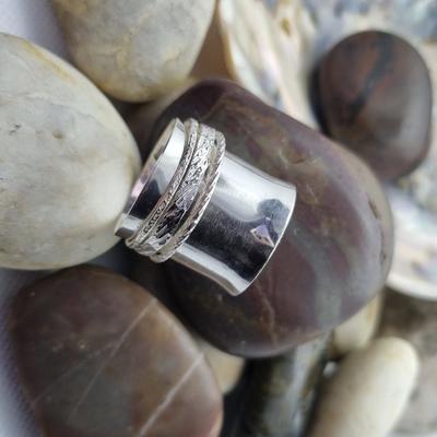 Spinner ring - sterling silver