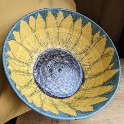Large stoneware 'Look to the sun' bowl