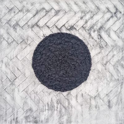 Circle on Grid / mixed media on linen / 80 x 80 cm
