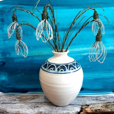 Snowdrops/enamelled copper wire/(stem)22x3x3cm